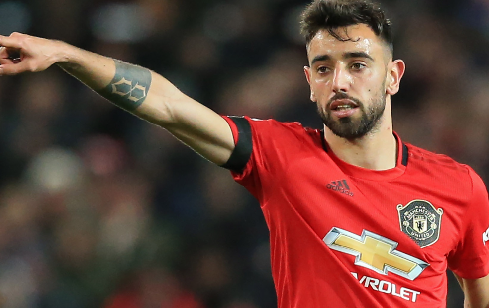 B费闪耀世预赛：国家队首帽铸就里程碑